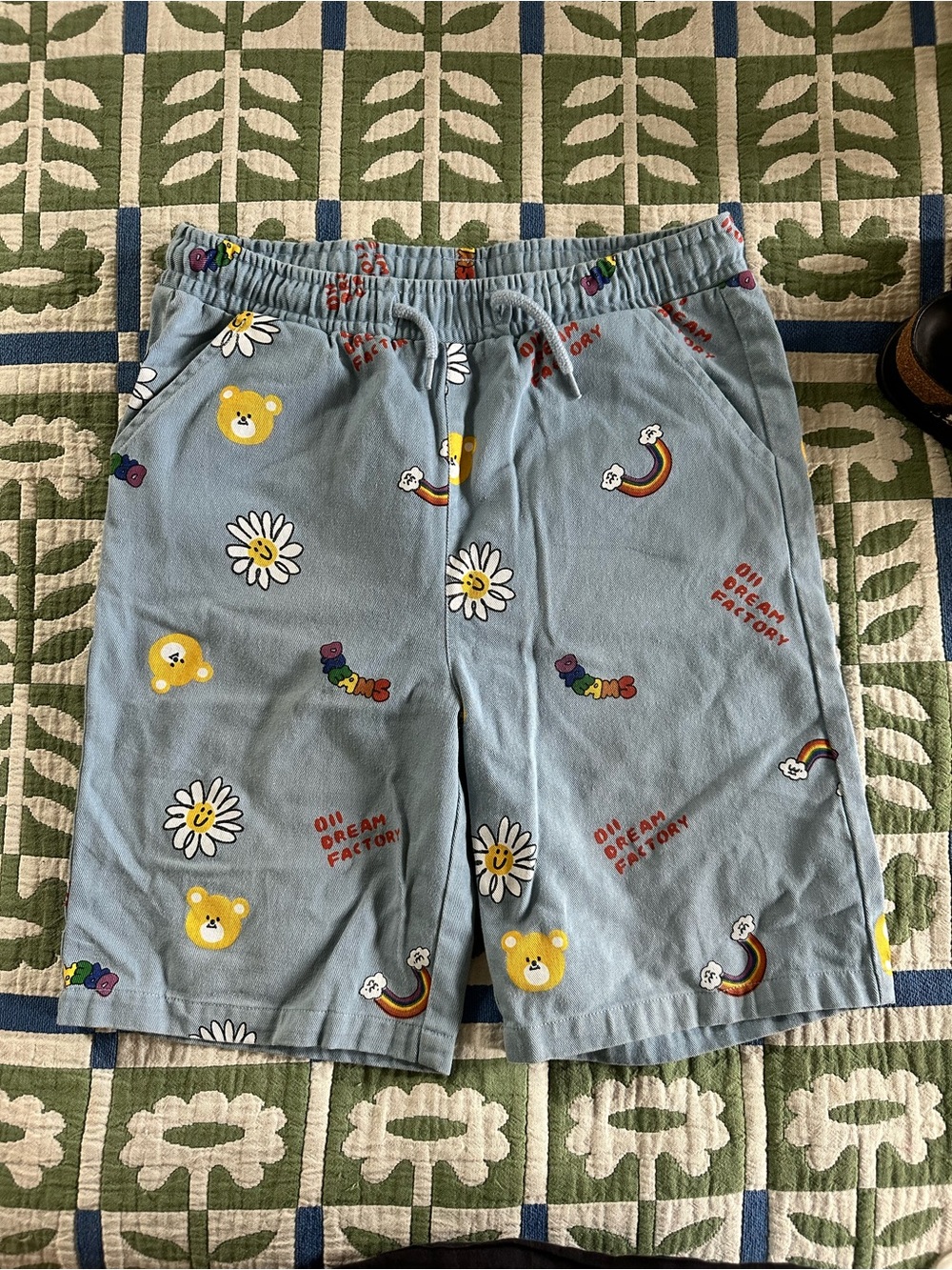 Oii kids Bermuda rainbow shorts 10